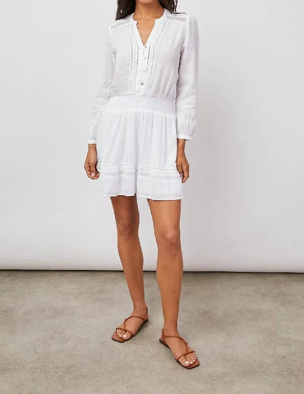 Savings Bonanza Jasmine Lace Dress In White