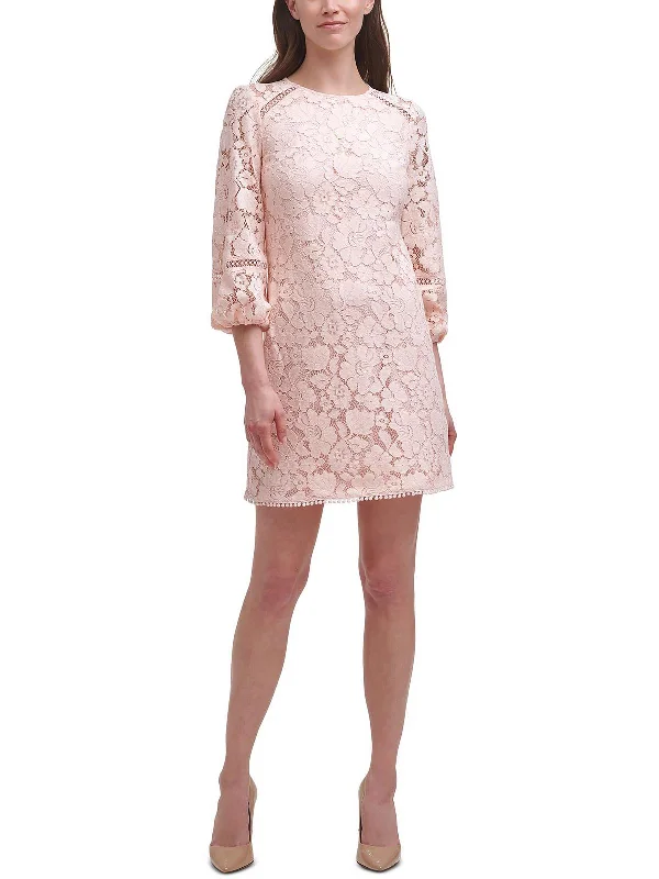 Online Specials Womens Eyelet Floral Shift Dress