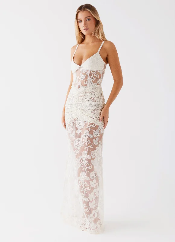 Massive Deals Bare With Me Maxi Dress - White