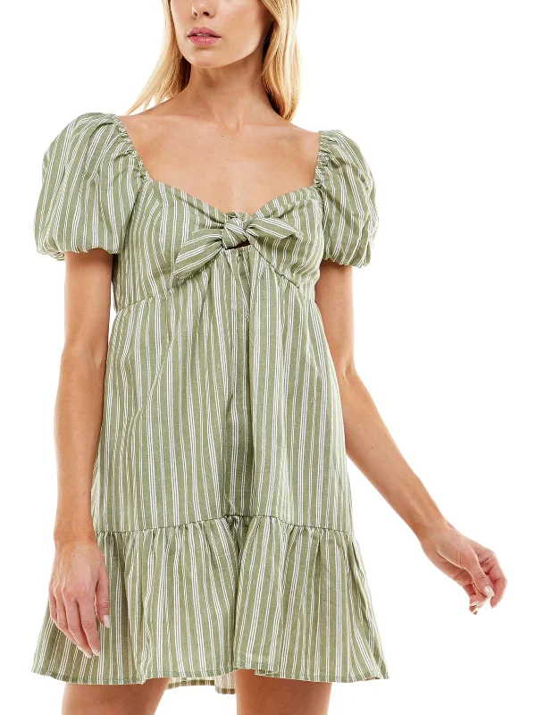 Act Fast Juniors Womens Cotton Smocked Babydoll Dress