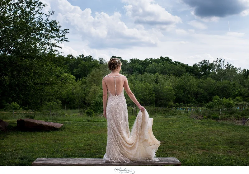 Limited Availability Pronovias Pronovias Atelier Yirsa