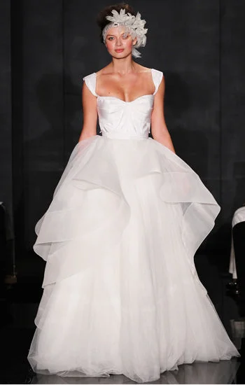 Can't Miss Reem Acra Destiny