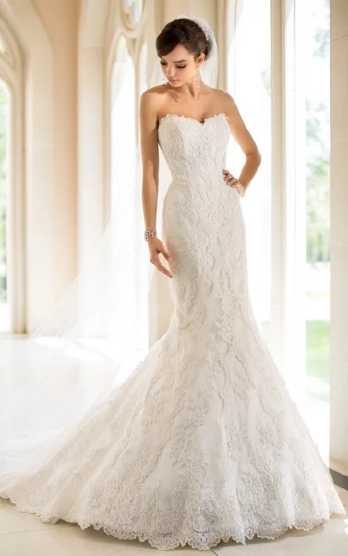 Unbeatable Prices Essense of Australia Stella York 5840