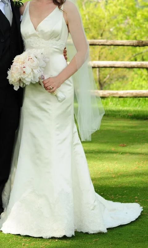 Final Clearance Paloma Blanca 3912