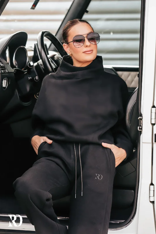 Year-End Clearance BLACK FUSION PULLOVER | RD ESSENTIALS