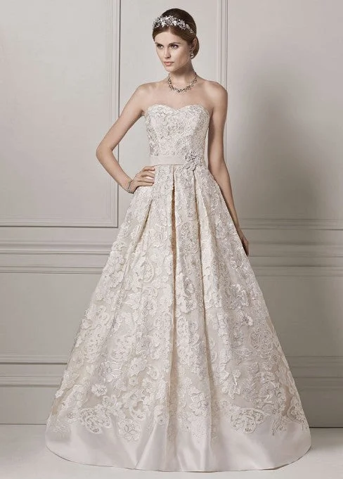 Price Rollback Oleg Cassini CWG631