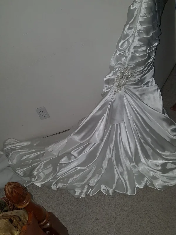 Final Clearance Maggie Sottero Eve