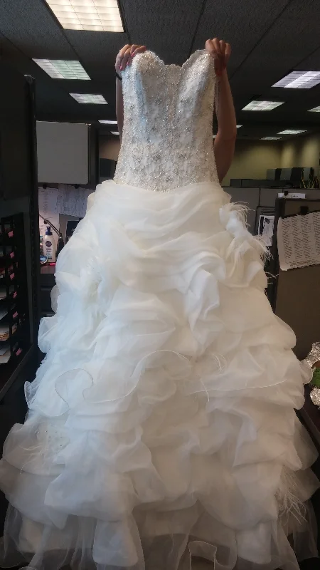 Shop and Save Oleg Cassini I am not sure