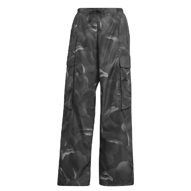 Special Buy adidas - Women's City Escape Cargo Pant (IM4964)