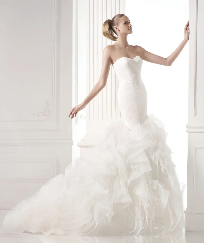 YEAR-End Clearance Pronovias Mildred